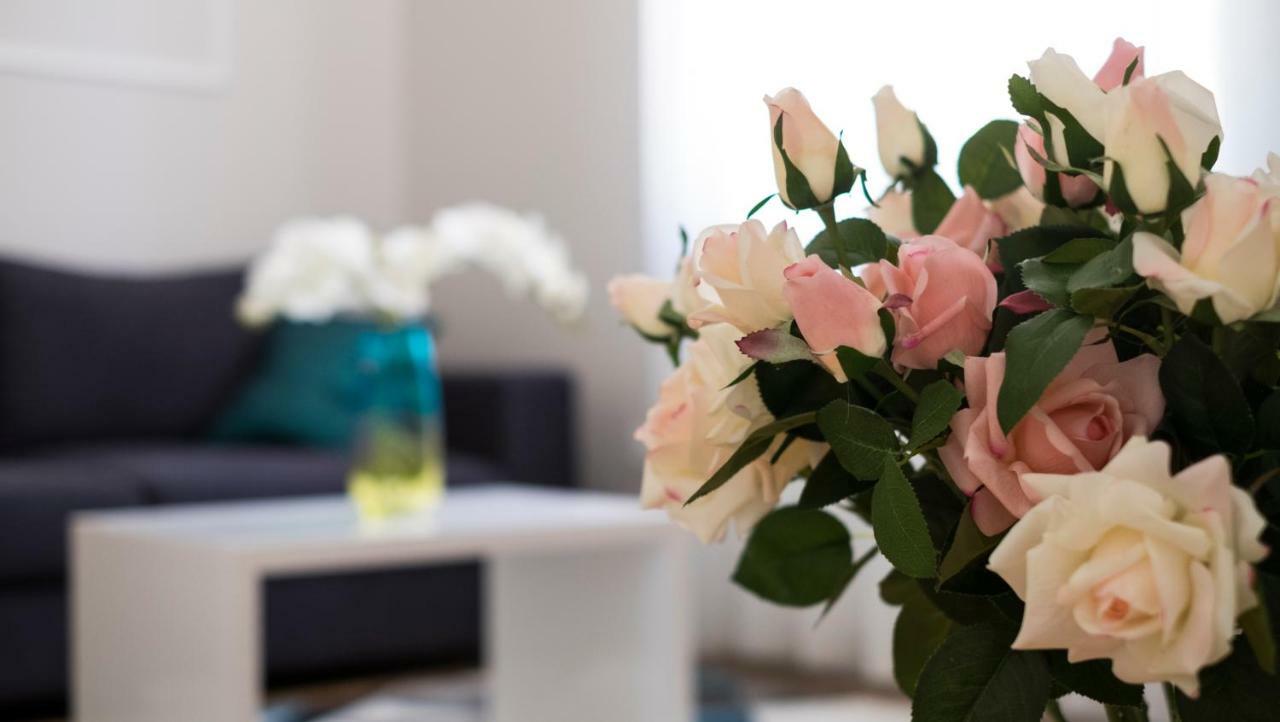 White Rose Apartment Zagreb Exteriör bild