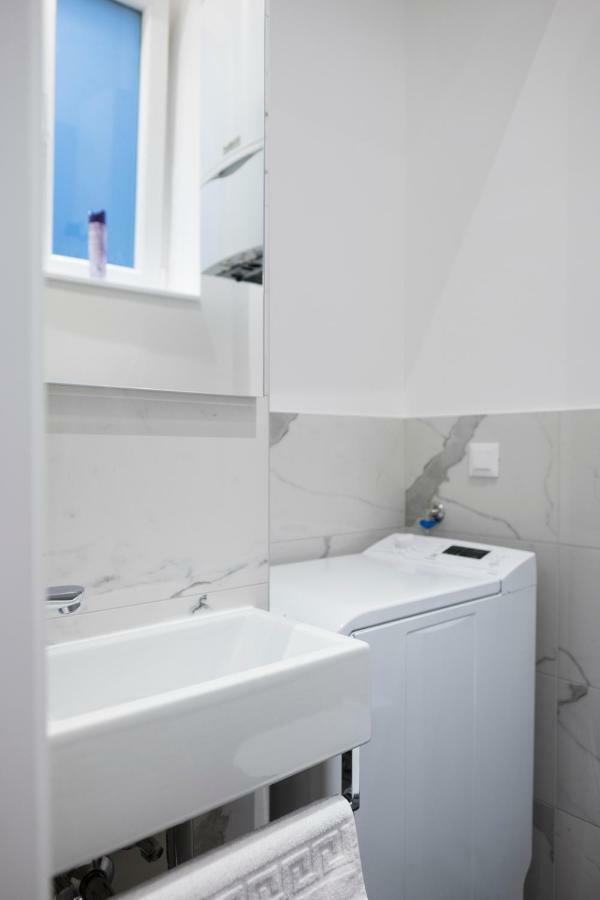 White Rose Apartment Zagreb Exteriör bild